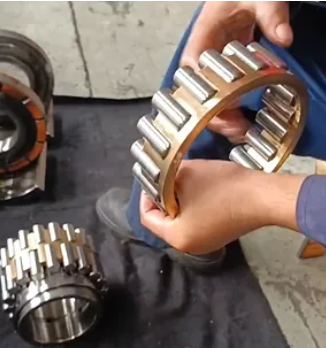 Maintenance and inspection matters of the backing bearings of the twenty-high rolling mill